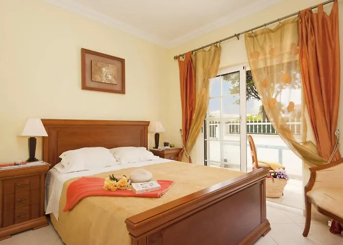 Cubos By * 阿尔布费拉